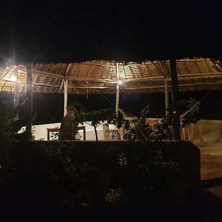 Bed and Breakfast Rasta House Килиндони Экстерьер фото