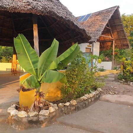 Bed and Breakfast Rasta House Килиндони Экстерьер фото
